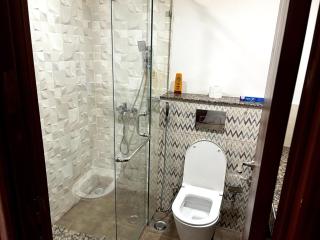 Luxury 2 Bed Apartment Gold Crest Mall DHA - 4