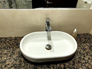Luxury 2 Bed Apartment Gold Crest Mall DHA - Lahore - 5