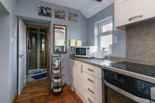 Beautiful dog friendly cottage 5 minute walk to beach - Sea Palling - 1