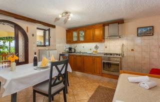 Apartment Milena 2 Opatija by Villas Guide - Lovran - 7