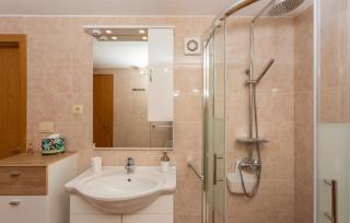 Apartment Milena 2 Opatija by Villas Guide - Lovran - 3