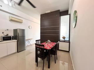 #19 Studio First Subang Mall SS15 Courtyard--2mins to SS15 LRT !2 PAX! - Subang Jaya - 2