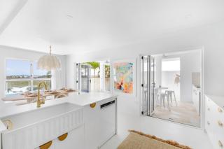WhitsunStays - The Cyclades - Eimeo - 8