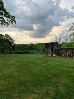 Simple Suite Rental for Relaxing Vacation in the Ozarks near Branson, Missouri - Omaha - 1