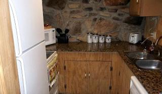Tranquil Stone Cottage Behind Castle Walls in the Ozarks - Omaha - 6