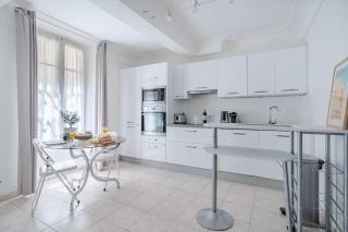 Le Bernardin - T2 dans le Vieil Antibes - Antibes - 9