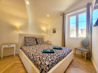 Le Petit Four 2nd - T3 Climatisé - Antibes - 6