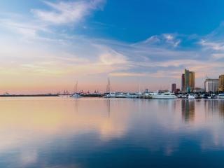 City Getaway in the Heart of Entertainment City - Manila - 7