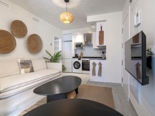 Pass the Keys Stylish La Cala apartment Stroll to the beach - 6