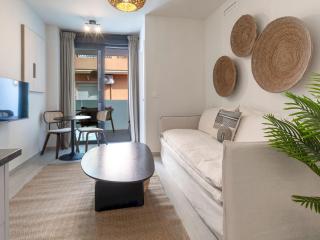 Pass the Keys Stylish La Cala apartment Stroll to the beach - 5