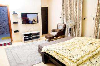 Luxury 4 BR Apt w Parking, Hot tub, Magodo Estate - Magodo - 5