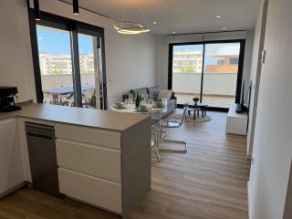 Brand new Penthouse with Huge Terraces, Pool, Fitness Center and Garage - Arenales del Sol - 2