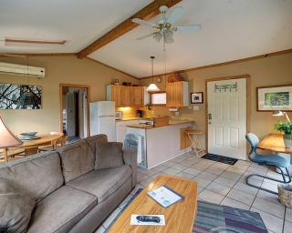 Relaxing Cottage for Couples in Peaceful Forest near Austin, Texas - Austin - 6