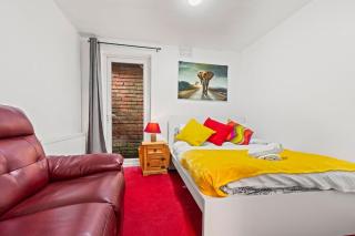 City Living in 3 Bedroom 5beds for 6 guest - Birmingham - 0