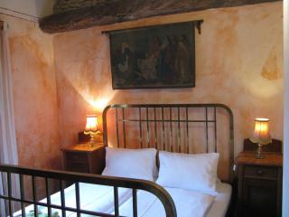 Apartment with large covered terrace, in small residence with swimming pool - Bastia Mondovì - 2