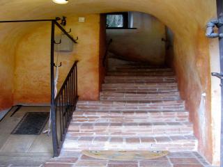 Apartment with large covered terrace, in small residence with swimming pool - Bastia Mondovì - 9