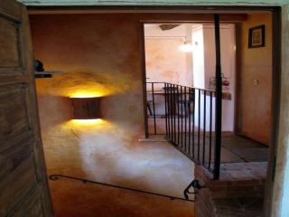 Apartment with large covered terrace, in small residence with swimming pool - Bastia Mondovì - 3