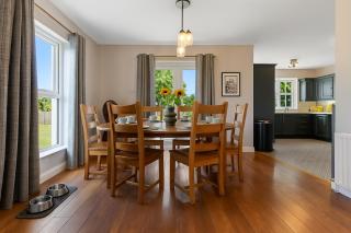 Ramoan House - Carneatly - 8