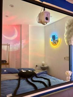 Cloudy Room - Amoureux Homestay - Hanoi - 9