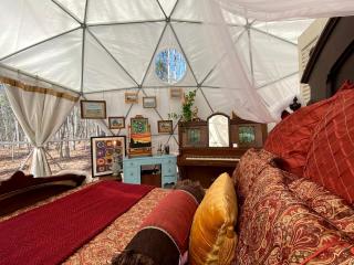 Gorgeous Glamping Dome Rental for an Off-Grid Weekend Getaway near Lake Oconee, Georgia - Turnwold - 6