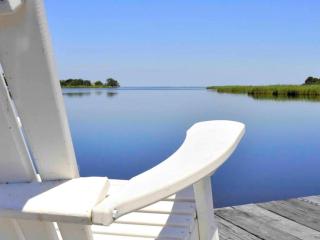 Cozy Bed and Breakfast Room for a Weekend Getaway on Maryland's Eastern Shore - Rock Hall - 3