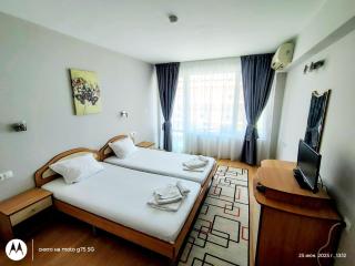 Family Hotel Coral - 1