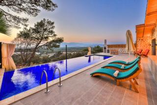 Amazing 1BR Stone Villa with Pool & Terrace - Gelemiş - 8