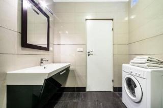 Апартаменти для сім'ї з видом на Оперний театр - Lwiw - 1