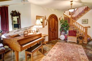 Spacious Bed and Breakfast for a Romantic Getaway in Nine Mile Falls, Washington - Nine Mile Falls - 8