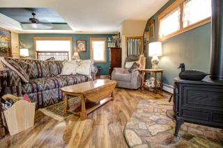 Spacious Bed and Breakfast for a Romantic Getaway in Nine Mile Falls, Washington - Nine Mile Falls - 4