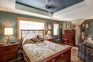 Spacious Bed and Breakfast for a Romantic Getaway in Nine Mile Falls, Washington - Nine Mile Falls - 2