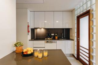 Premium Apartment with Private Terrace & Garage - 1