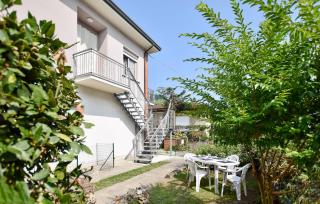 Beautiful Apartment In Piano Di Mommio - 0