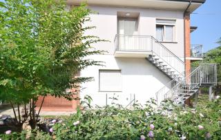 Beautiful Apartment In Piano Di Mommio - 2