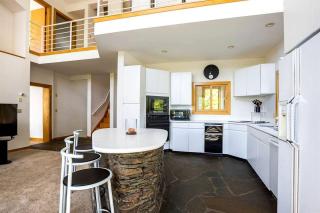 Impressive Cottage Rental on Andover Ridge Ideal for Family Vacations in Vermont - Andover - 0