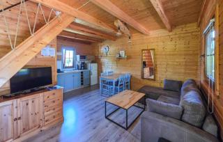 Amazing Home In Mscice With Wifi - Mścice - 8