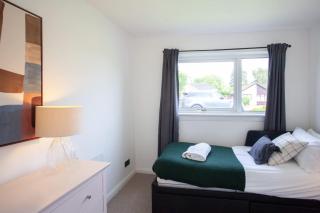 3 Bed - Parking with Garden 10mins to Airport - Houston - 4