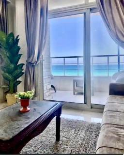 Luxurious Beachfront Apartment - Alexandria - 2