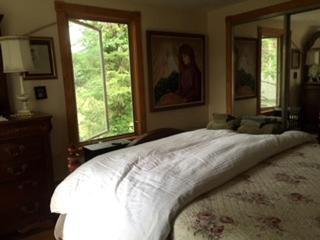 Cozy Farm Stay Room with Large Deck in Allentown, Pennsylvania - - 8