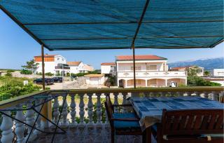 Cozy Apartment In Razanac With Wifi - Ražanac - 1