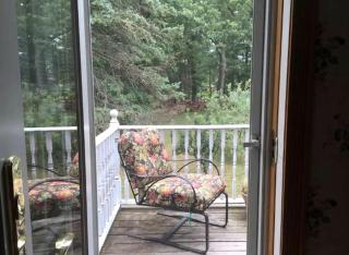 Charming Vacation Room Rental on Idyllic Farm near Bethlehem, Pennsylvania - - 8
