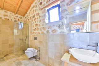 Elegant 2BR Stone Retreat with Private Pool - Kalkan - 6