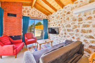 Elegant 2BR Stone Retreat with Private Pool - Kalkan - 3