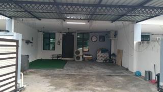 Spacious 2-Storey Home - Kampong Alor - 1