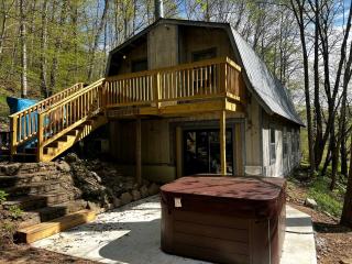 Rustic Treehouse Loft with Hot-Tub and BBQ Surrounded by Nature in Franklin, Tennessee - Fairview - 0