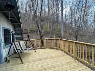 Rustic Treehouse Loft with Hot-Tub and BBQ Surrounded by Nature in Franklin, Tennessee - Fairview - 5