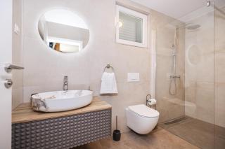 Villa Stone House with Pool - Nin - 4