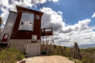 Unique Tower Cabin Rental with Panoramic Views of Park City, Utah - Atkinson - 9