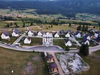 Oaza Mira Hotel & Resort-فندق ومنتجع واحة الهدوء - Vlašić - 0