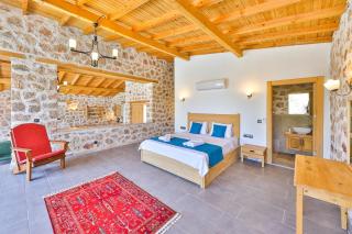Romantic 1BR Pool Villa in Nature - Kalkan - 1